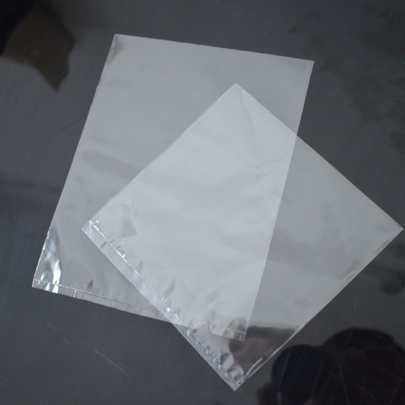 Taaskasutatud polüestrist tasapinnalised taskukotid